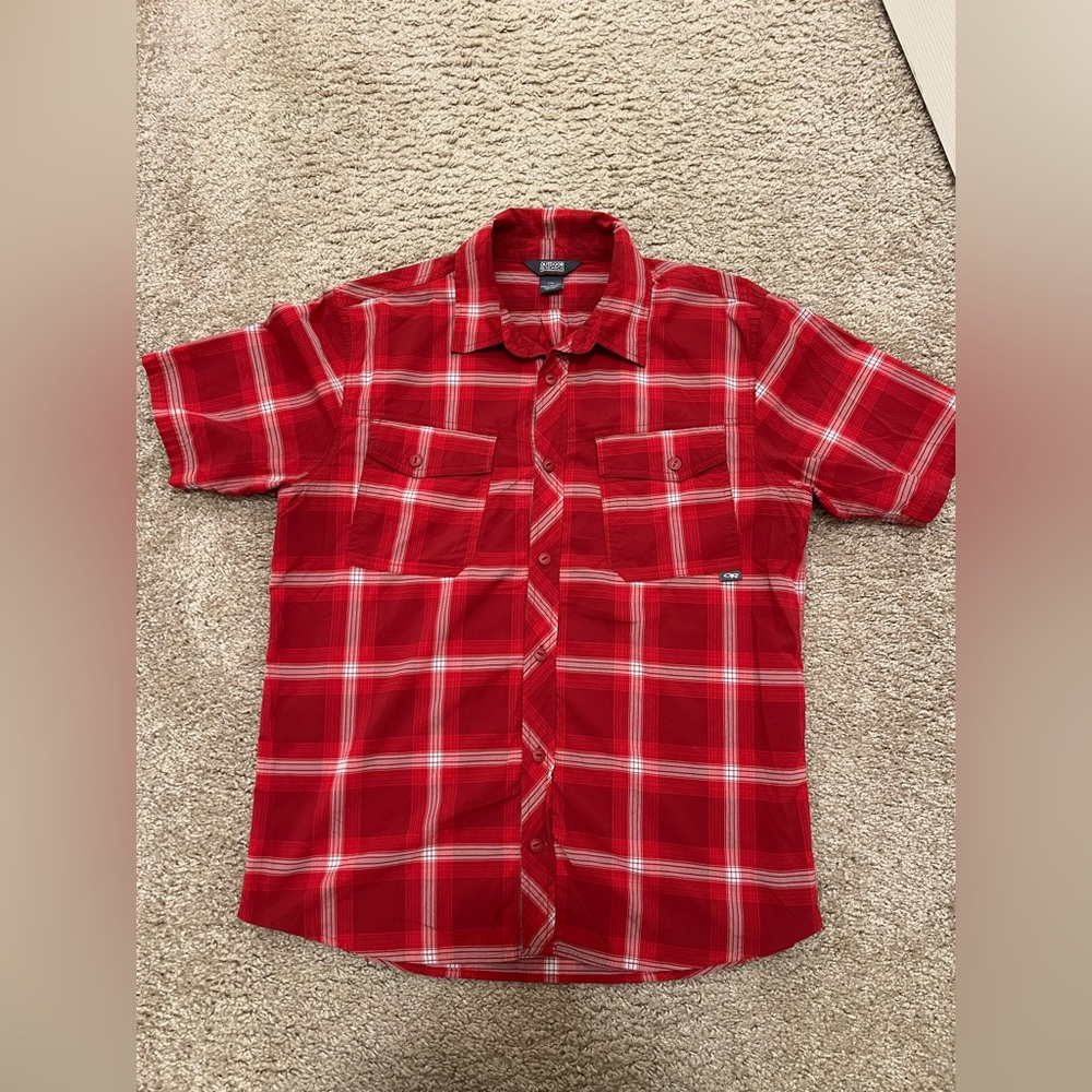 Outdoor Research Wanderer short sleeve shirt. Men's size larges in Red Plaid